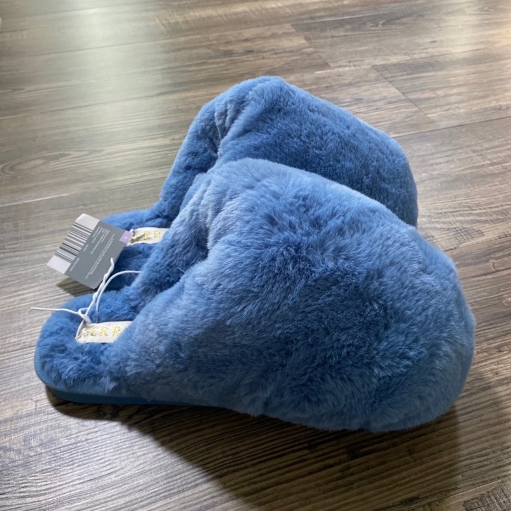Serra Oversized Faux Fur Ladies Slippers - Size 9, Blue